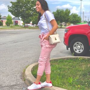 Meet your Posher, Jiji